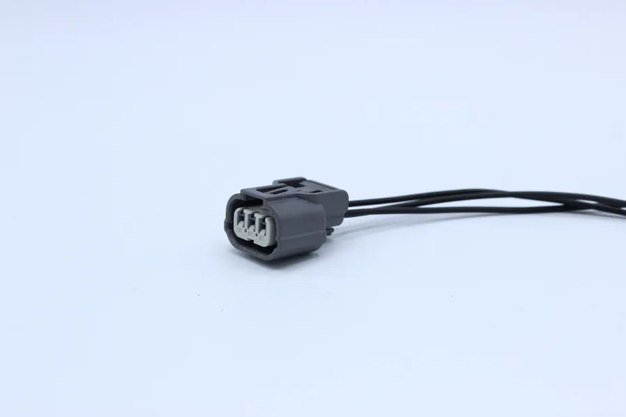 Sumitomo Female HX Grey tab width 1.0 - 3 Terminal in Style: Flying Lead. Sumitomo HX in Grey. These connectors are typically found in OEM applications and are available as a connector only or as a flying lead. An extra terminal is included with every con