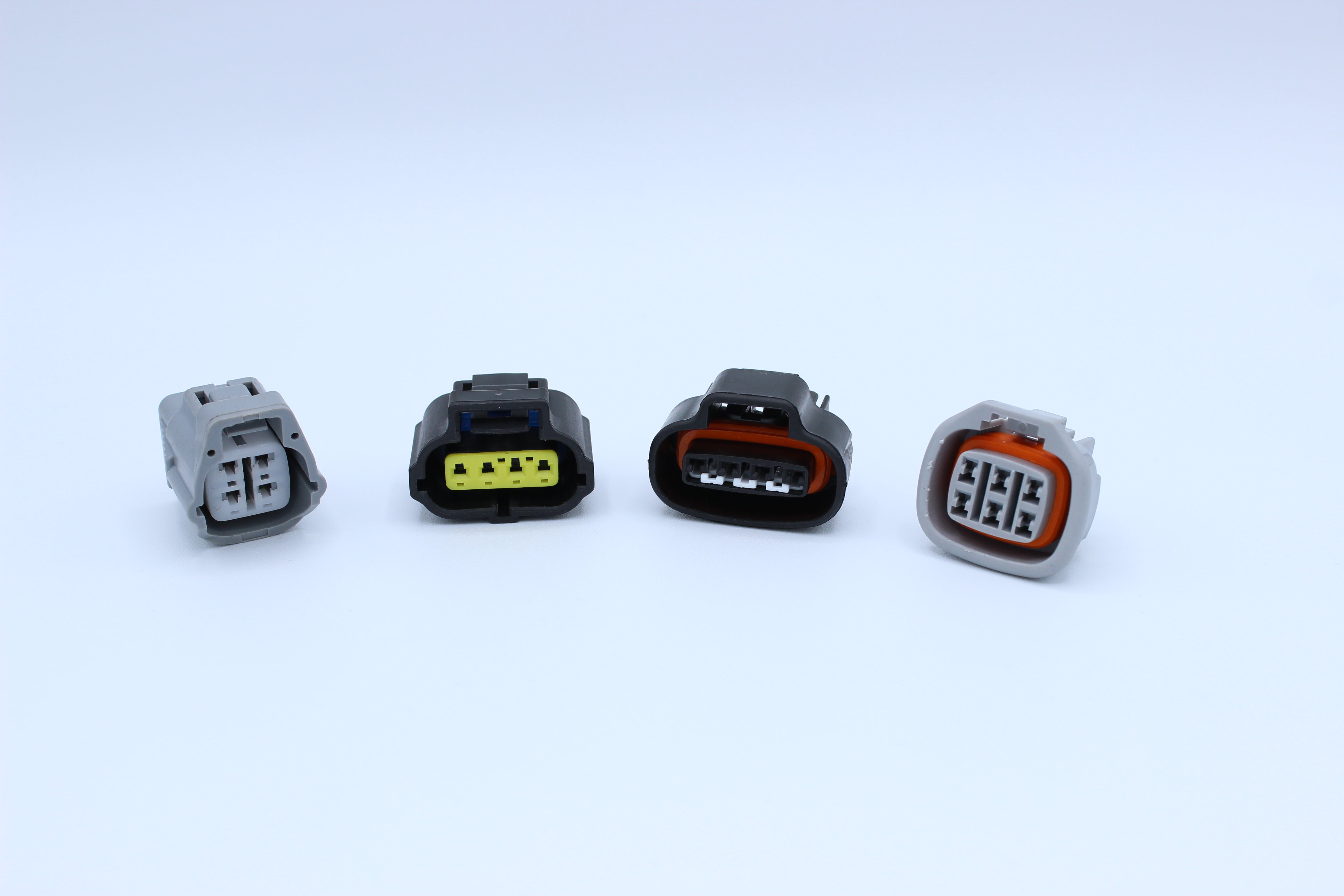 Toyota JZ Connector Kit in Ignition coils: R8. 1JZ or 2JZ, Turbo or Non turbo, VVTi or Non VVTI does not matter. This connector kit covers all variants of Toyota's legendary inline 6. Select your choice of ignition coils and injectors and go! See our Reso