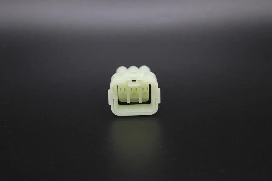 Sumitomo Male MT Clear - 6 Terminal in Style: Flying Lead. Sumitomo MT in Clear. These connectors are typically found in OEM applications and are available as a connector only or as a flying lead. An extra terminal is included with every connector, becaus