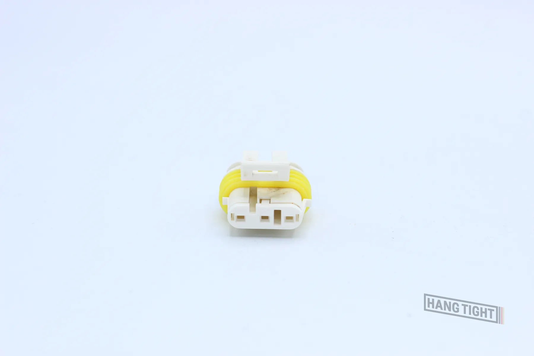 TE Female AMP Superseal 1.5 White - 3 Terminal in Style: Connector Only. TE AMP Superseal 1.5 in White. These connectors are typically found in OEM applications and are available as a connector only or as a flying lead. An extra terminal is included with