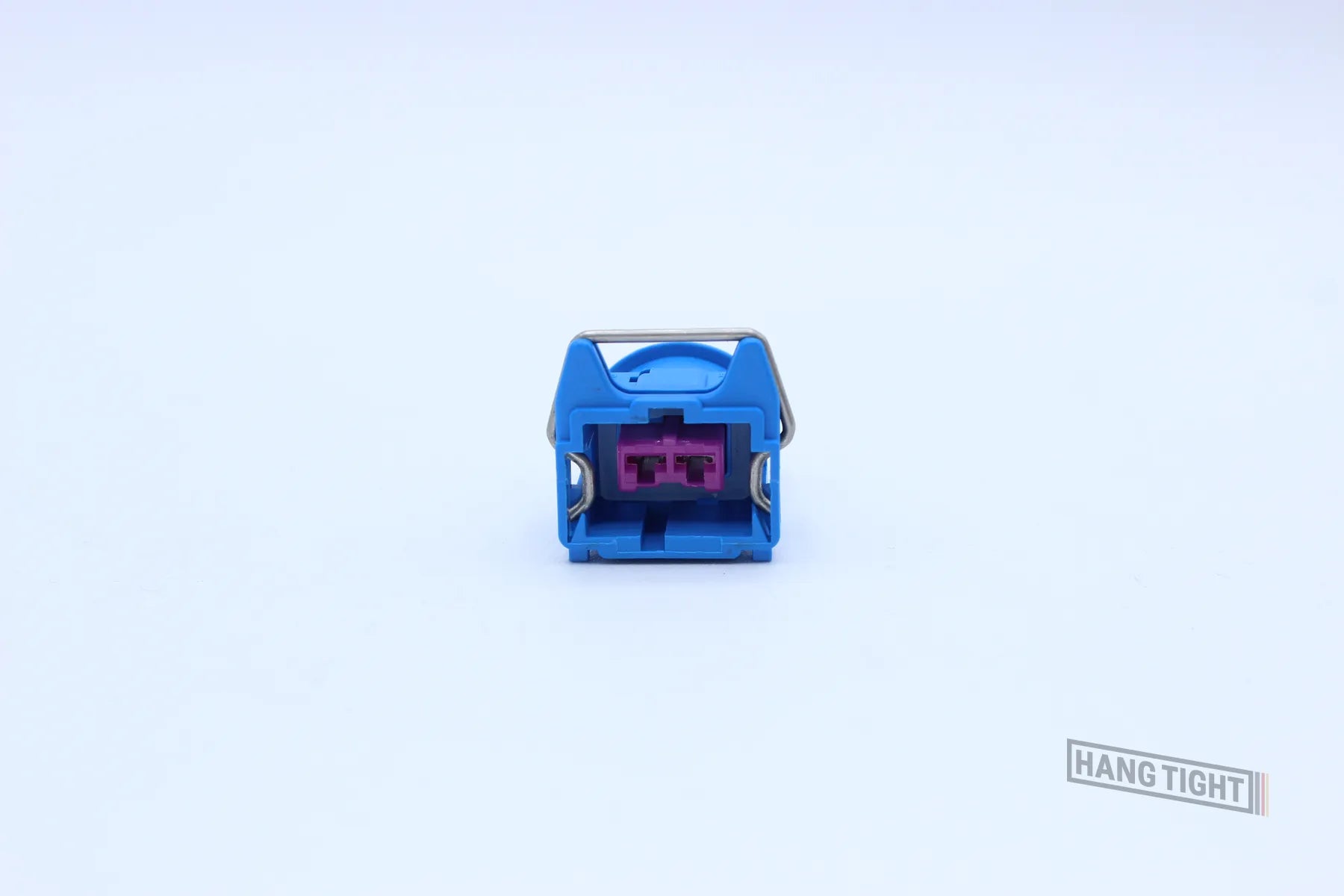 TE Female CET Blue - 2 Terminal in Style: Connector Only. TE CET in Blue. These connectors are typically found in OEM applications and are available as a connector only or as a flying lead. An extra terminal is included with every connector, because mista