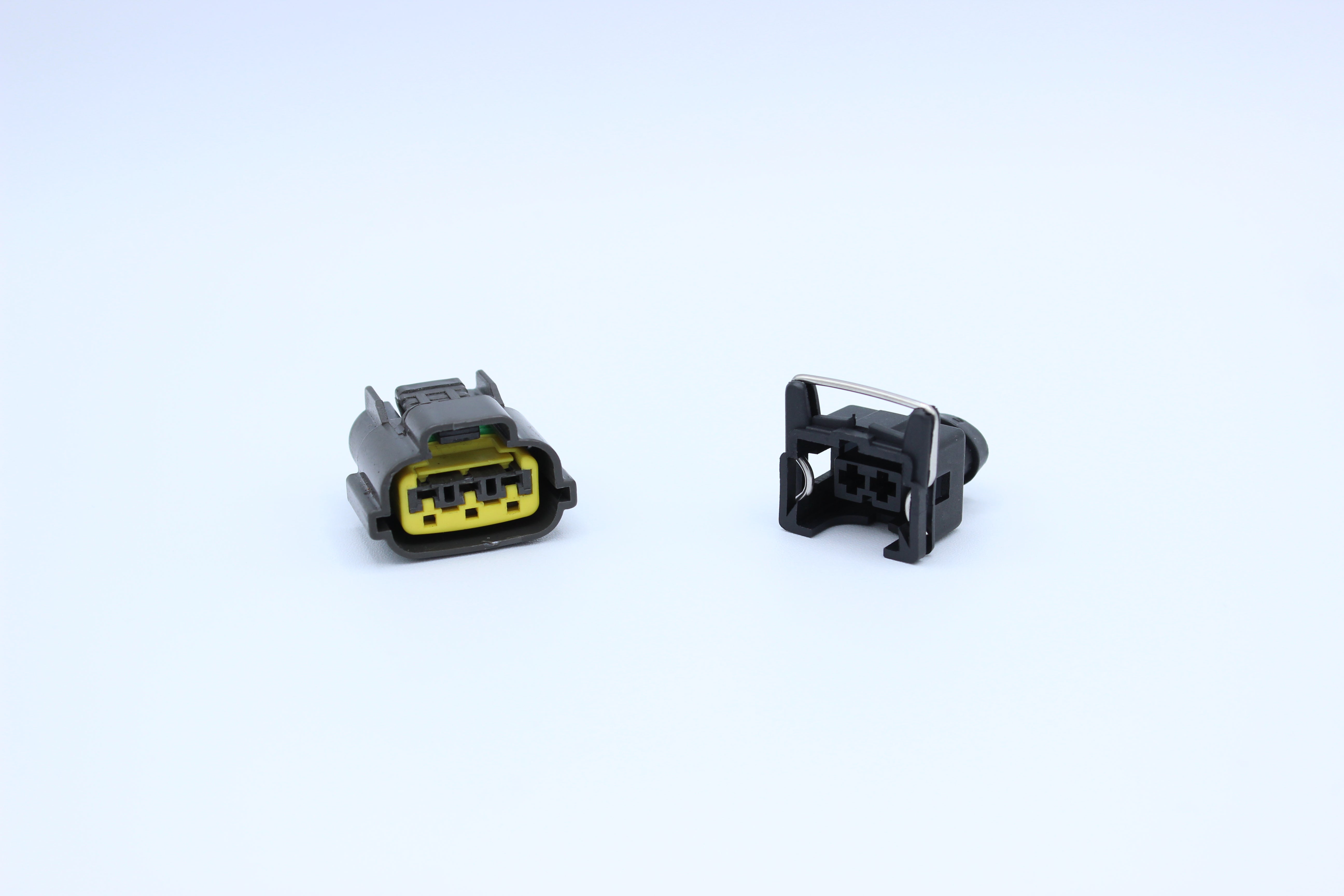 Nissan SR Connector kit in Ignition: S13/14. S13, 14 or 15, Red top or black top, doesn't matter this kit covers them all! Save yourself some time and hassle figuring out what to order and get an organizer bin, extra terminals and seals and a de-pin tool