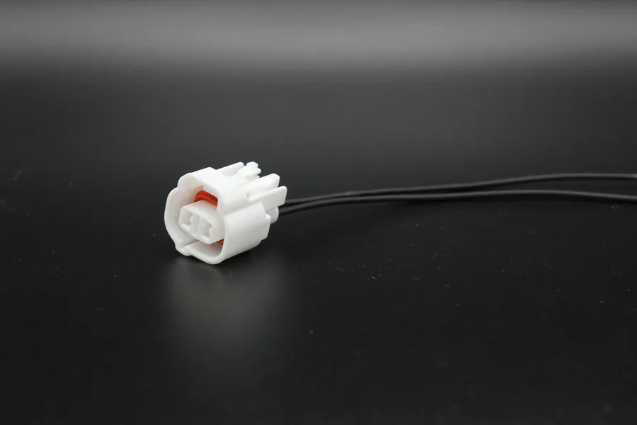 Sumitomo Female MT White Shrouded - 2 Terminal in Style: Connector Only. Sumitomo MT in White. These connectors are typically found in OEM applications and are available as a connector only or as a flying lead. An extra terminal is included with every con