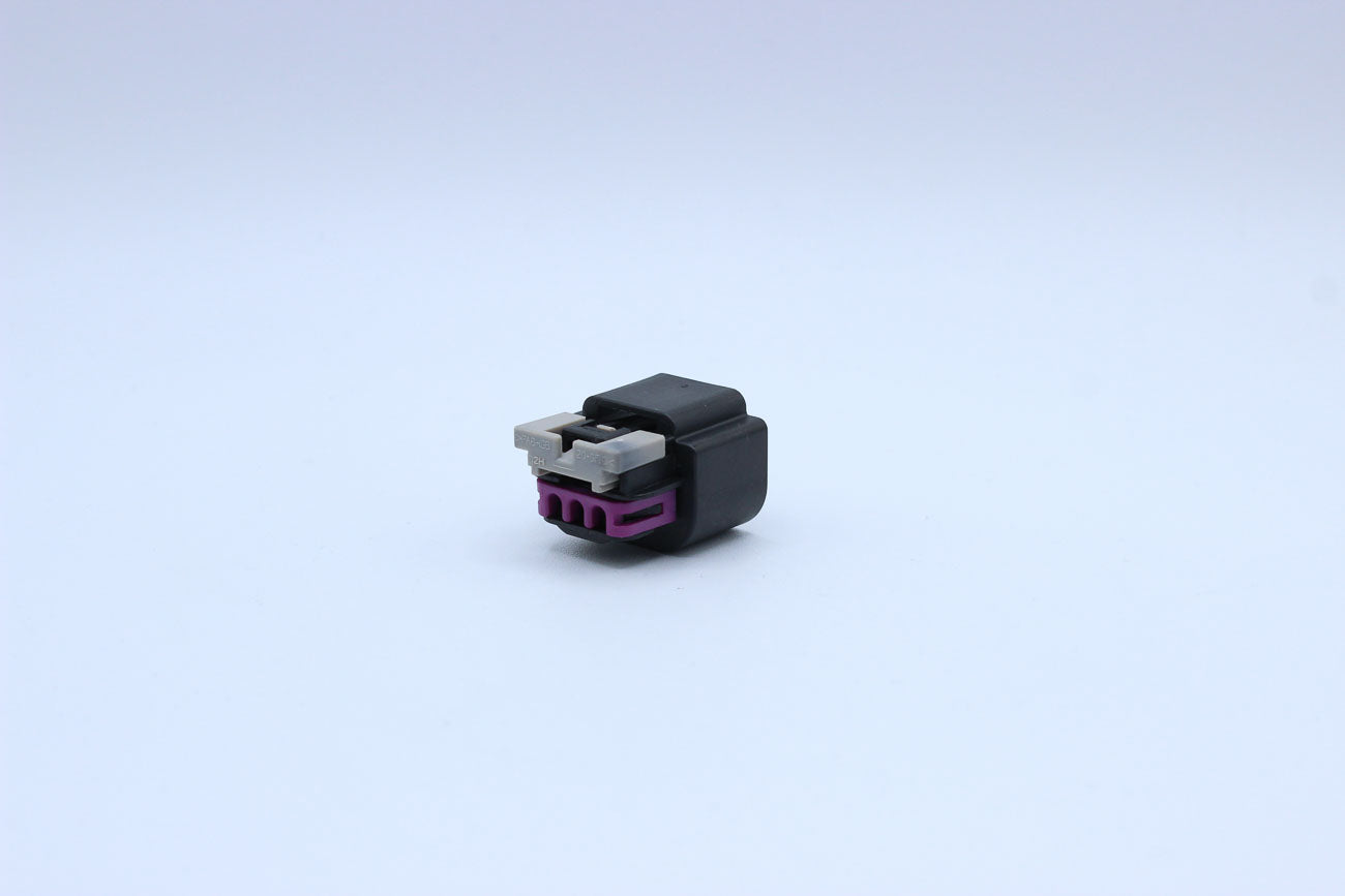Delphi Female GT150 Black Code 3 - 3 Terminal in Style: Connector Only. Delphi GT150 in Black. These connectors are typically found in OEM applications and are available as a connector only or as a flying lead. An extra terminal is included with every con