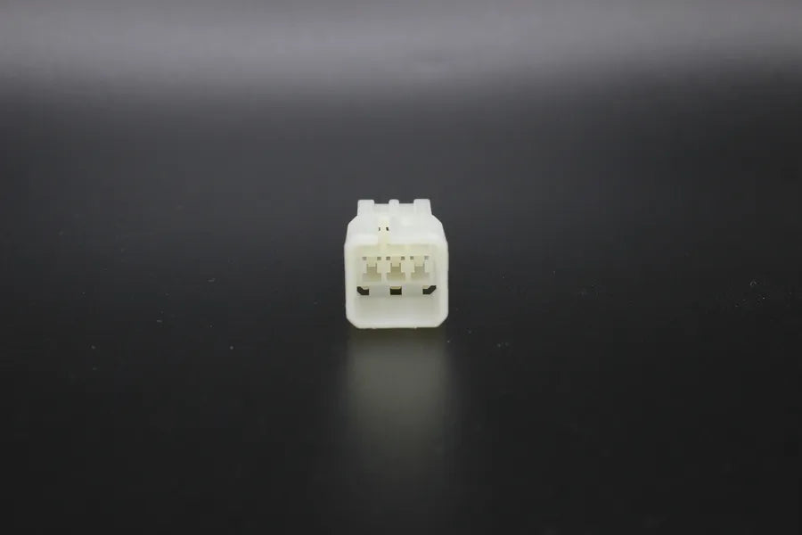 Sumitomo Male MT unsealed Clear - 6 Terminal in Style: Connector Only. Sumitomo MT unsealed in Clear. These connectors are typically found in OEM applications and are available as a connector only or as a flying lead. An extra terminal is included with ev