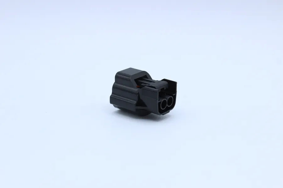 Sumitomo Female 62 Green - 2 Terminal in Style: Flying Lead. Sumitomo 62 in Green. These connectors are typically found in OEM applications and are available as a connector only or as a flying lead. An extra terminal is included with every connector, beca