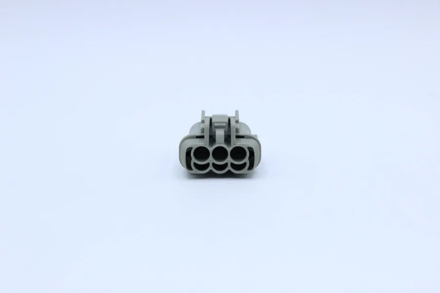 Sumitomo Female RS Gray - 3 Terminal in Style: Connector Only. Sumitomo RS in Gray. These connectors are typically found in OEM applications and are available as a connector only or as a flying lead. An extra terminal is included with every connector, bec