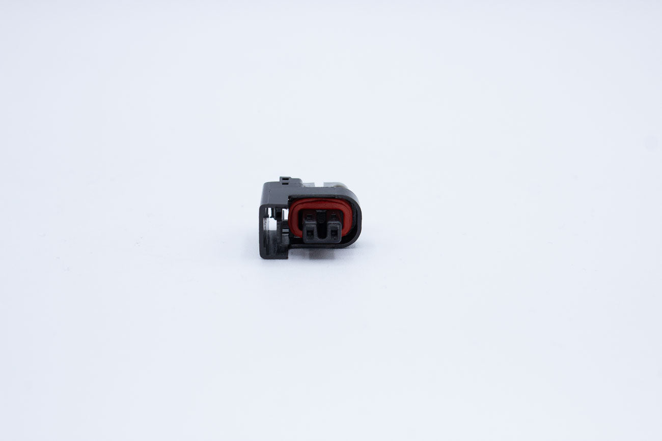 Delphi Female Micro Pack 0.64 Black - 2 Terminal in Style: Flying Lead. Delphi Micro Pack 0.64 in Black. These connectors are typically found in OEM applications and are available as a connector only or as a flying lead. An extra terminal is included with