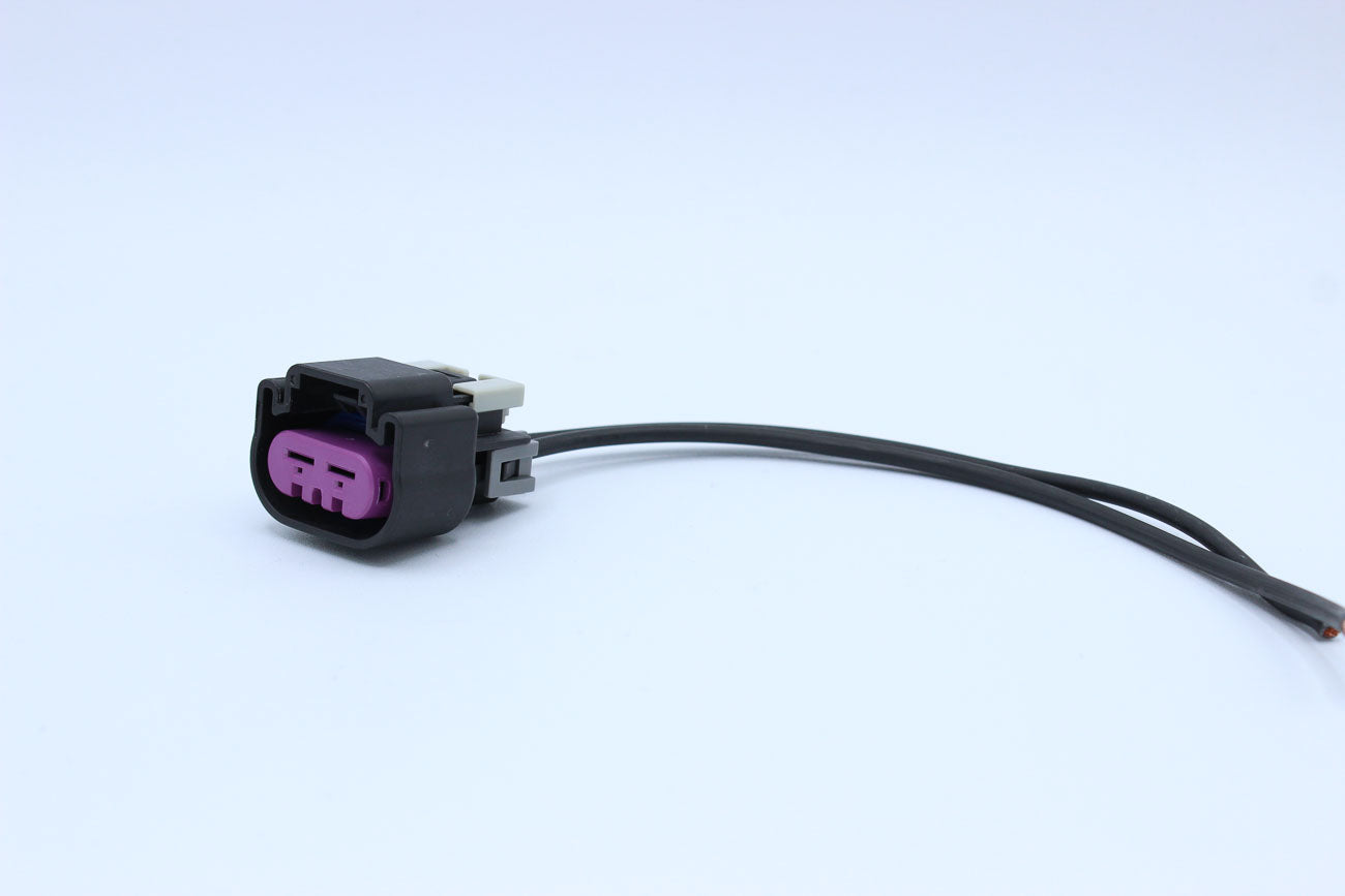 Delphi Female GT630 Black - 2 Terminal in Style: Flying Lead. Delphi GT630 in Black. These connectors are typically found in OEM applications and are available as a connector only or as a flying lead. An extra terminal is included with every connector, be