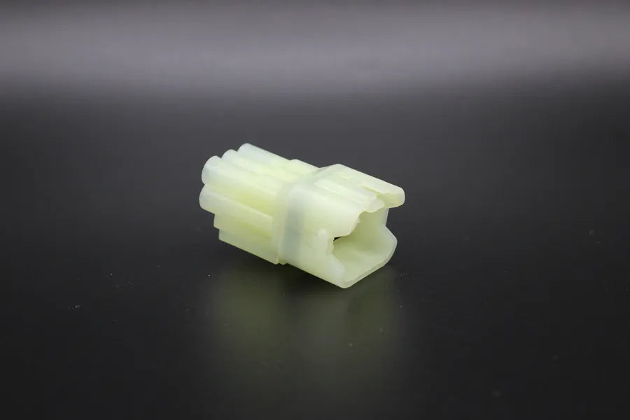 Sumitomo Male HM Clear - 6 Terminal in Style: Flying Lead. Sumitomo HM in Clear. These connectors are typically found in OEM applications and are available as a connector only or as a flying lead. An extra terminal is included with every connector, becaus