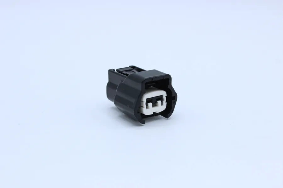 Sumitomo Female RS type E Black Injector relief - 2 Terminal in Style: Connector Only. Sumitomo RS type E in Black. These connectors are typically found in OEM applications and are available as a connector only or as a flying lead. An extra terminal is in