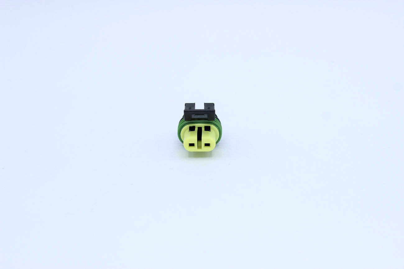 Delphi Female GT150 Yellow tab width 1.5 - 2 Terminal in Style: Connector Only. Delphi GT150 in Yellow. These connectors are typically found in OEM applications and are available as a connector only or as a flying lead. An extra terminal is included with