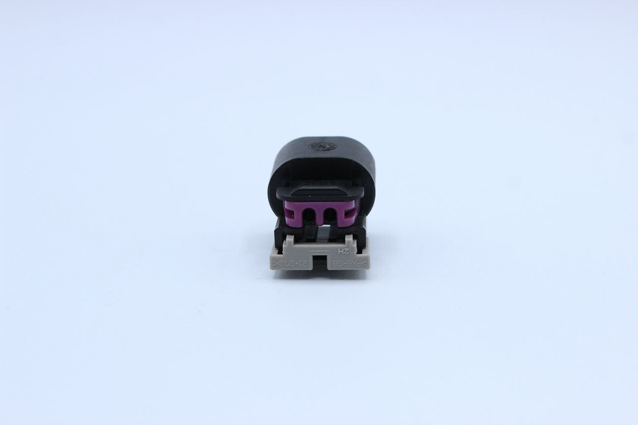 Delphi Female GT150 Black Code 2 - 2 Terminal in Style: Flying Lead. Delphi GT150 in Black. These connectors are typically found in OEM applications and are available as a connector only or as a flying lead. An extra terminal is included with every connec