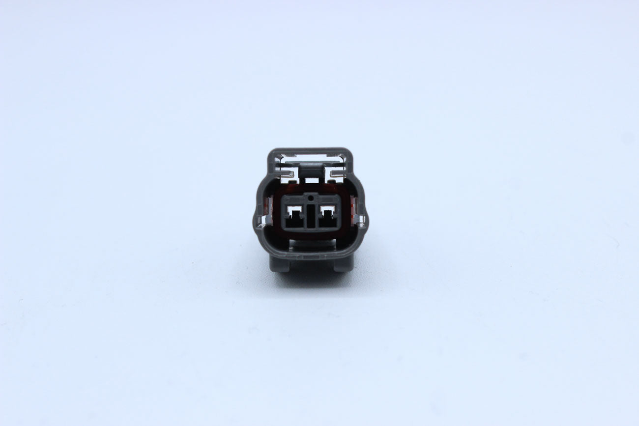 Sumitomo Female SL Grey - 2 Terminal in Style: Flying Lead. Sumitomo SL in Grey. These connectors are typically found in OEM applications and are available as a connector only or as a flying lead. An extra terminal is included with every connector, becaus