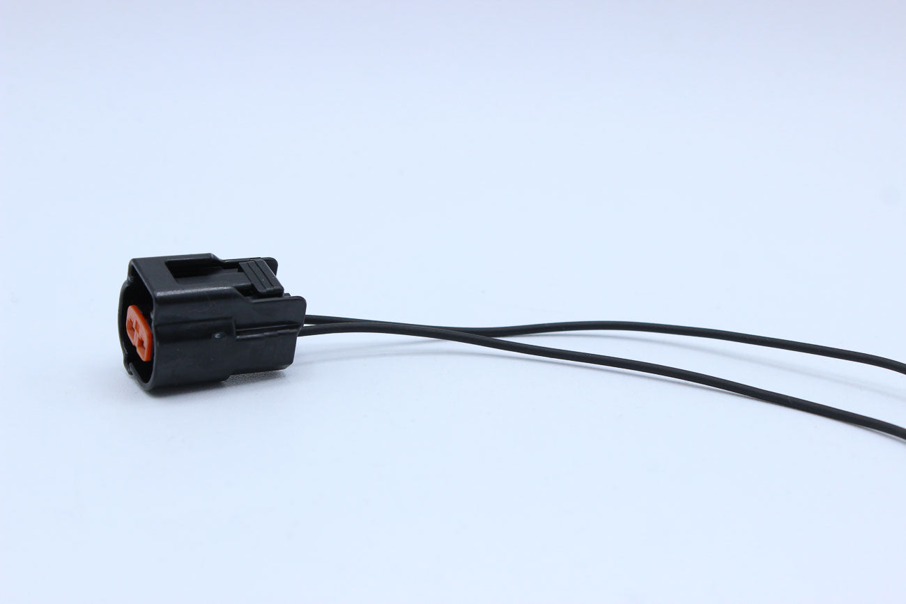Sumitomo Female DL Black - 2 Terminal in Style: Flying Lead. Sumitomo DL in Black. These connectors are typically found in OEM applications and are available as a connector only or as a flying lead. An extra terminal is included with every connector, beca