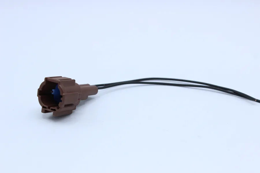 Sumitomo Male RS Brown - 2 Terminal in Style: Flying Lead. Sumitomo RS in Brown. These connectors are typically found in OEM applications and are available as a connector only or as a flying lead. An extra terminal is included with every connector, becaus