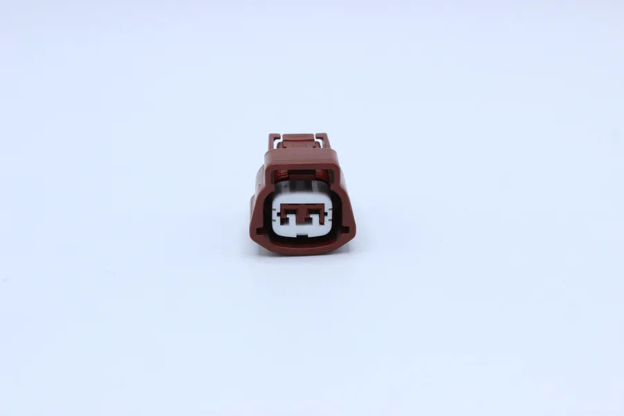 Sumitomo Female RS Brown - 2 Terminal in Style: Flying Lead. Sumitomo RS in Brown. These connectors are typically found in OEM applications and are available as a connector only or as a flying lead. An extra terminal is included with every connector, beca