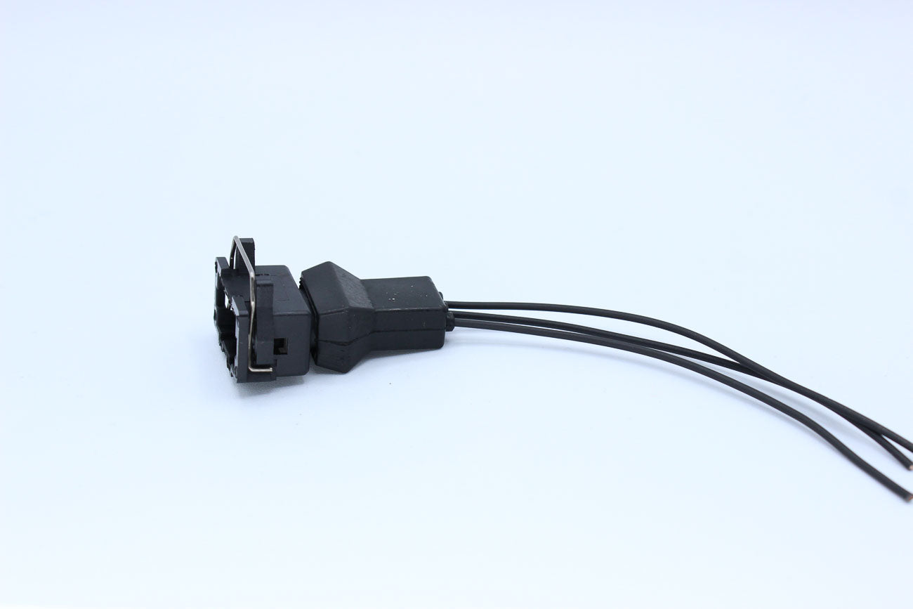 Delphi Female Timer Black - 3 Terminal in Style: Connector Only. Delphi Timer in Black. These connectors are typically found in OEM applications and are available as a connector only or as a flying lead. An extra terminal is included with every connector,