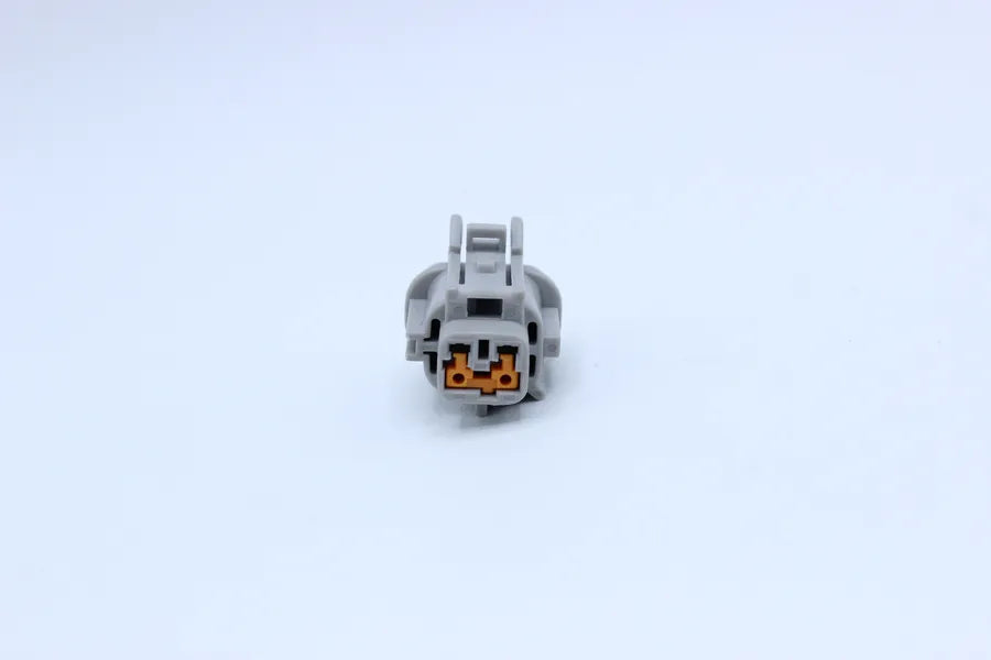 Sumitomo Female RS Gray - 2 Terminal in Style: Flying Lead. Sumitomo RS in Gray. These connectors are typically found in OEM applications and are available as a connector only or as a flying lead. An extra terminal is included with every connector, becaus