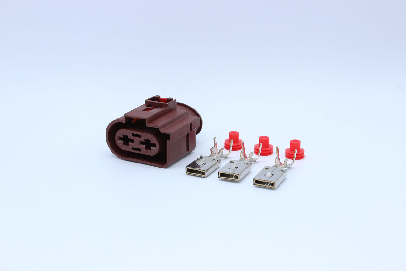 Delphi Female DUCON Brown - 2 Terminal in Style: Flying Lead. Delphi DUCON in Brown. These connectors are typically found in OEM applications and are available as a connector only or as a flying lead. An extra terminal is included with every connector, be