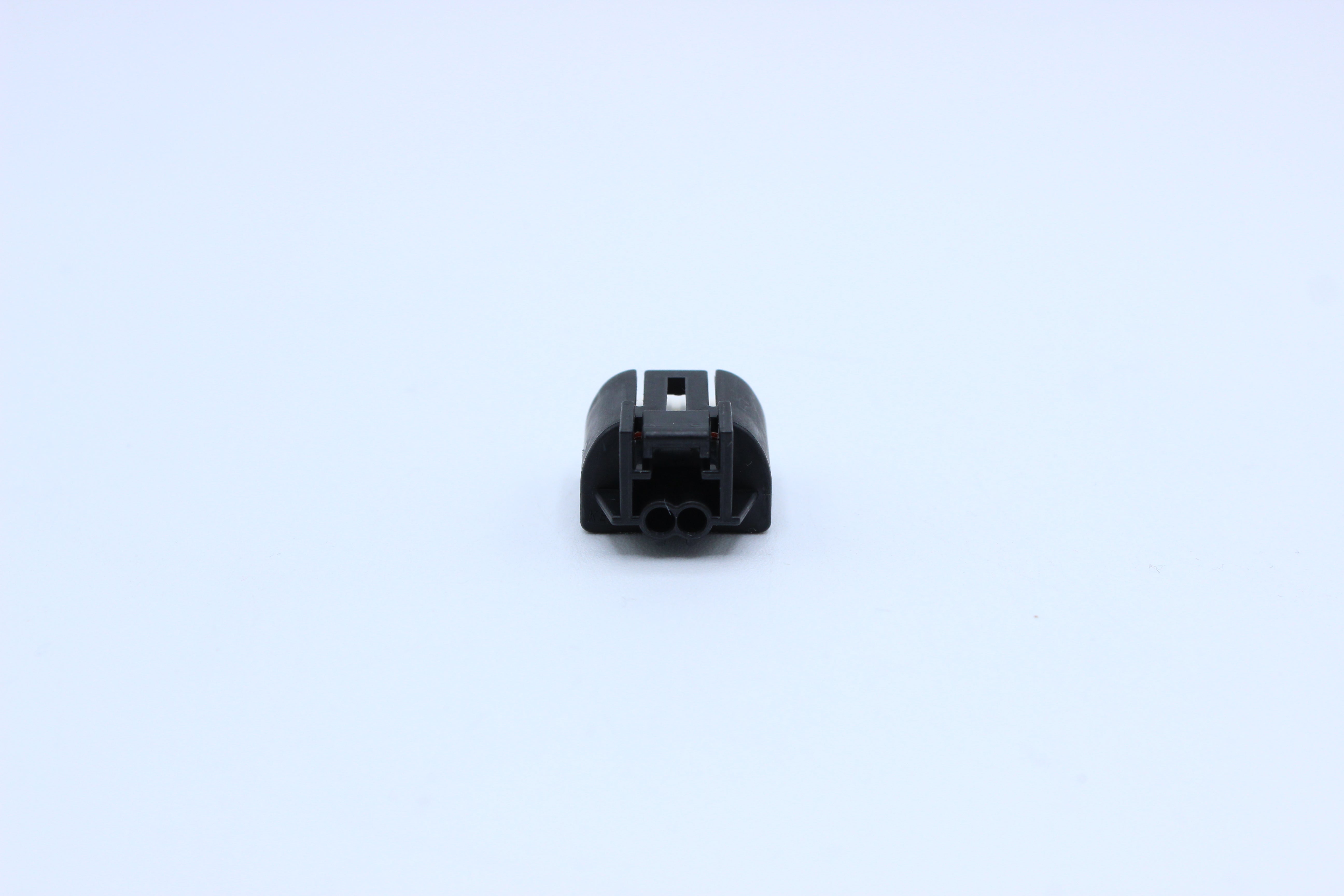 KET Female 025 Black Shrouded - 2 Terminal in Style: Flying Lead. KET 025 in Black. These connectors are typically found in OEM applications and are available as a connector only or as a flying lead. An extra terminal is included with every connector, bec