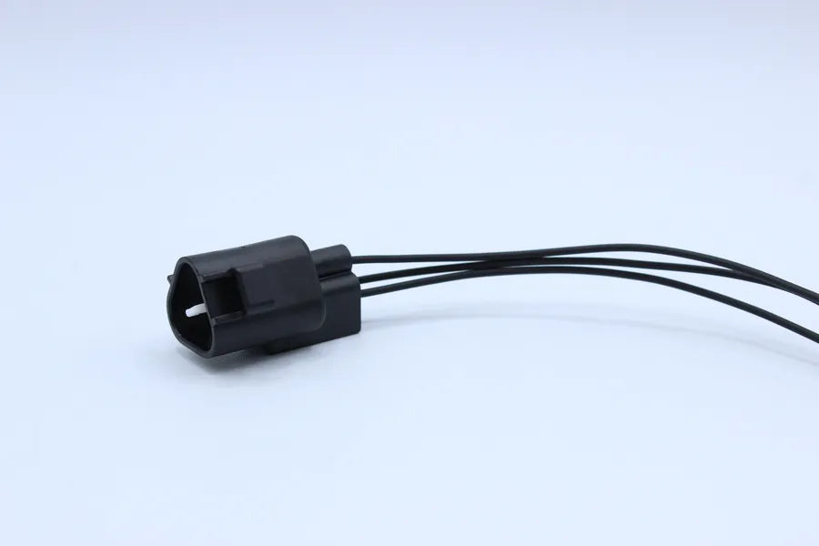 Sumitomo Male TS Black Triangle - 3 Terminal in Style: Flying Lead. Sumitomo TS in Black. These connectors are typically found in OEM applications and are available as a connector only or as a flying lead. An extra terminal is included with every connecto