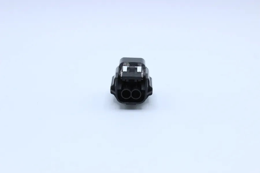 Sumitomo Female 62 Green - 2 Terminal in Style: Flying Lead. Sumitomo 62 in Green. These connectors are typically found in OEM applications and are available as a connector only or as a flying lead. An extra terminal is included with every connector, beca