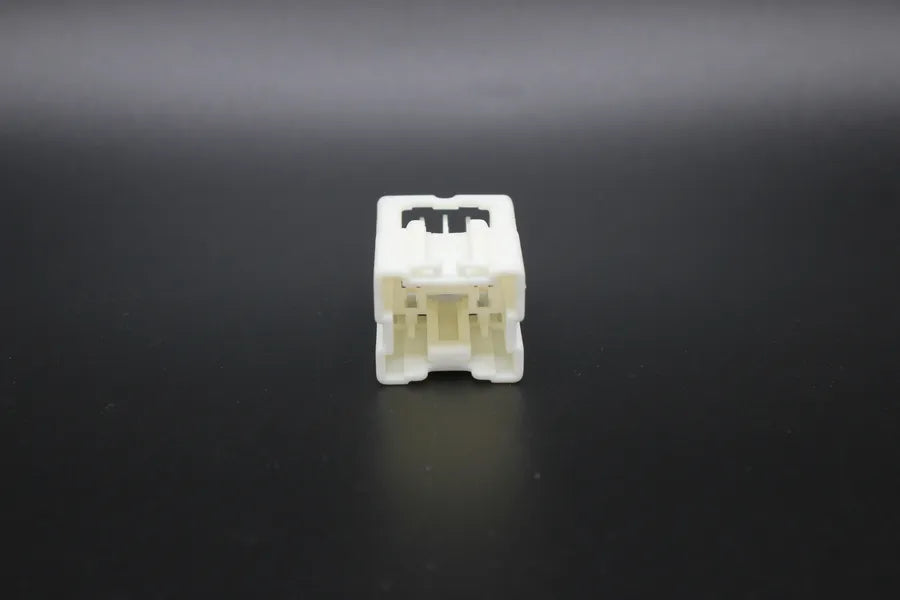 Sumitomo Male 91 White - 6 Terminal in Style: Flying Lead. Sumitomo 91 in White. These connectors are typically found in OEM applications and are available as a connector only or as a flying lead. An extra terminal is included with every connector, becaus
