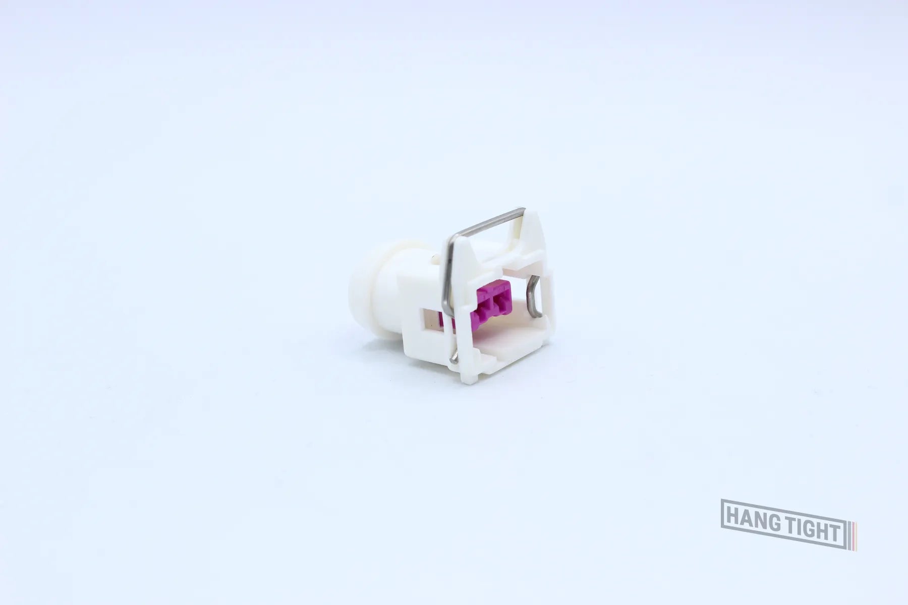 TE Female CET White - 2 Terminal in Style: Flying Lead. TE CET in White. These connectors are typically found in OEM applications and are available as a connector only or as a flying lead. An extra terminal is included with every connector, because mistak