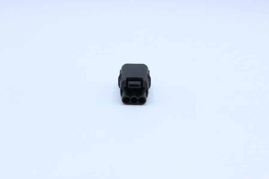Sumitomo Male HX Black - 3 Terminal in Style: Flying Lead. Sumitomo HX in Black. These connectors are typically found in OEM applications and are available as a connector only or as a flying lead. An extra terminal is included with every connector, becaus