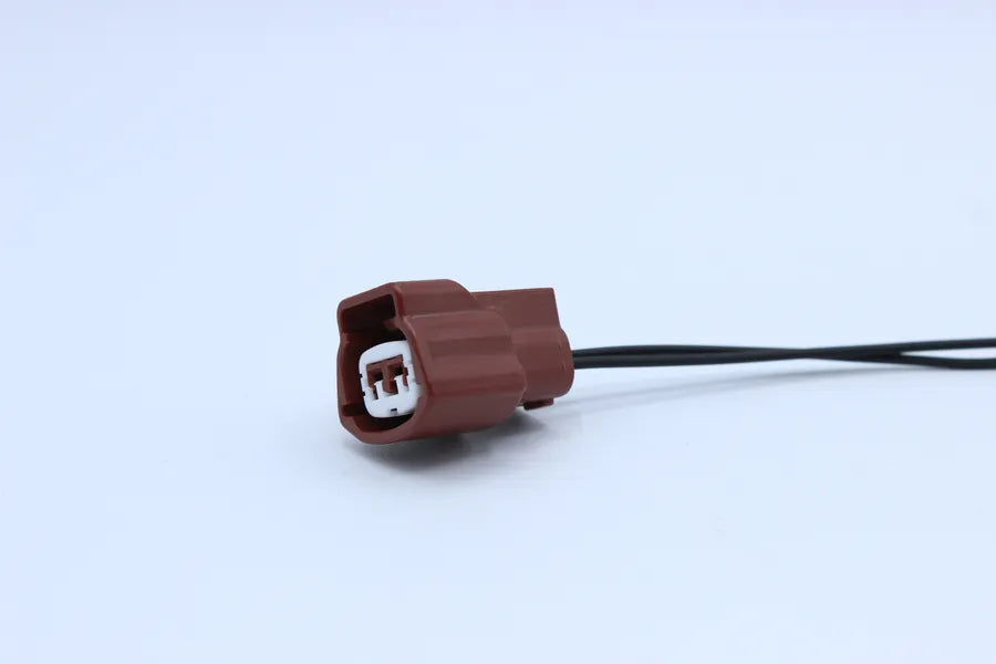 Sumitomo Female RS Brown - 2 Terminal in Style: Flying Lead. Sumitomo RS in Brown. These connectors are typically found in OEM applications and are available as a connector only or as a flying lead. An extra terminal is included with every connector, beca