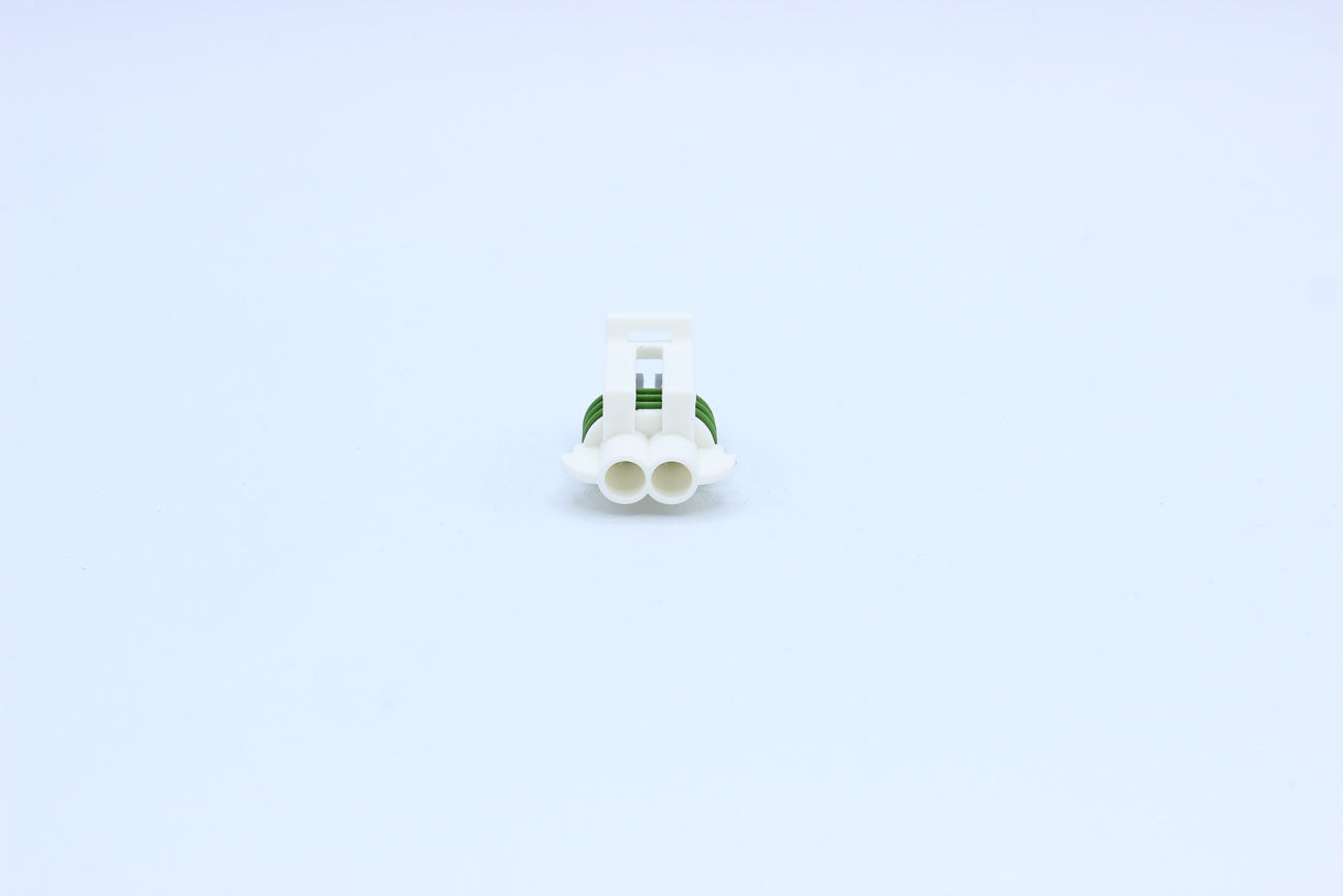 Delphi Female GT150 White tab width 1.5 - 2 Terminal in Style: Flying Lead. Delphi GT150 in White. These connectors are typically found in OEM applications and are available as a connector only or as a flying lead. An extra terminal is included with every