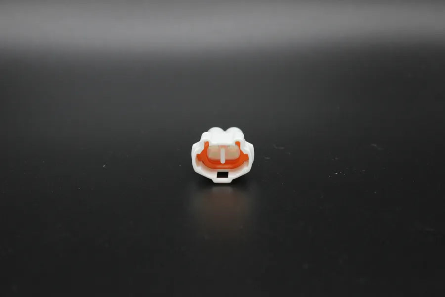 Sumitomo Male MT White - 2 Terminal in Style: Flying Lead. Sumitomo MT in White. These connectors are typically found in OEM applications and are available as a connector only or as a flying lead. An extra terminal is included with every connector, becaus