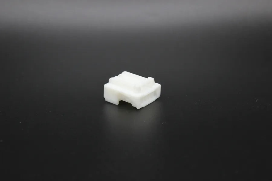 Sumitomo Female HE White - 6 Terminal in Style: Flying Lead. Sumitomo HE in White. These connectors are typically found in OEM applications and are available as a connector only or as a flying lead. An extra terminal is included with every connector, beca