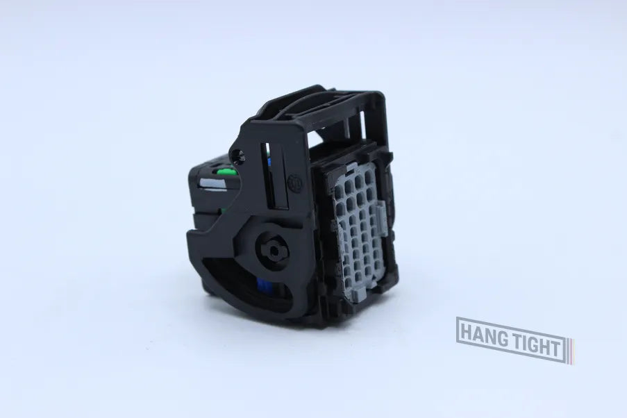 Molex Female CMC Black - 32 Terminal in Style: Flying Lead. Molex CMC in Black. These connectors are typically found in OEM applications and are available as a connector only or as a flying lead. An extra terminal is included with every connector, because