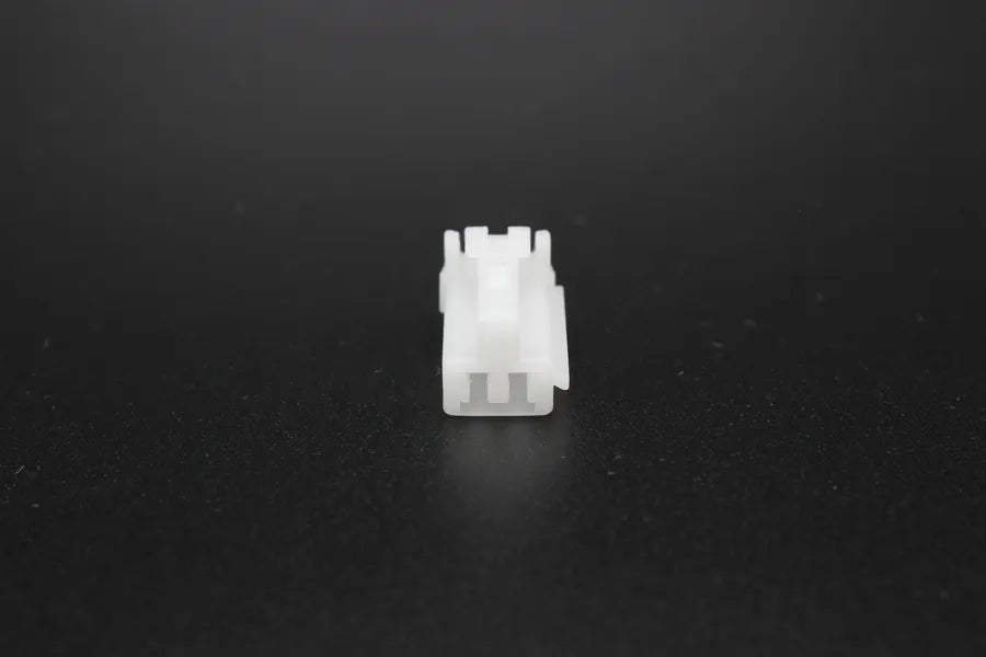 Sumitomo Female TS unsealed White - 2 Terminal in Style: Flying Lead. Sumitomo TS unsealed in White. These connectors are typically found in OEM applications and are available as a connector only or as a flying lead. An extra terminal is included with eve