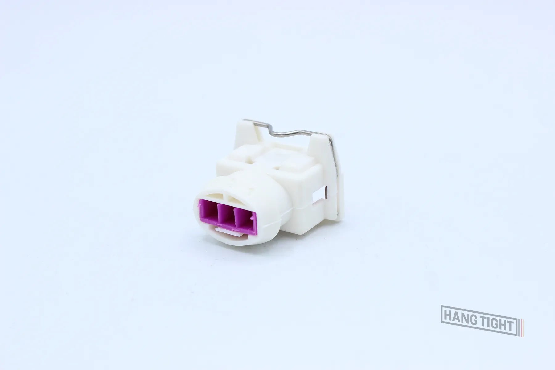TE Female Timer White - 3 Terminal in Style: Flying Lead. TE Timer in White. These connectors are typically found in OEM applications and are available as a connector only or as a flying lead. An extra terminal is included with every connector, because mi