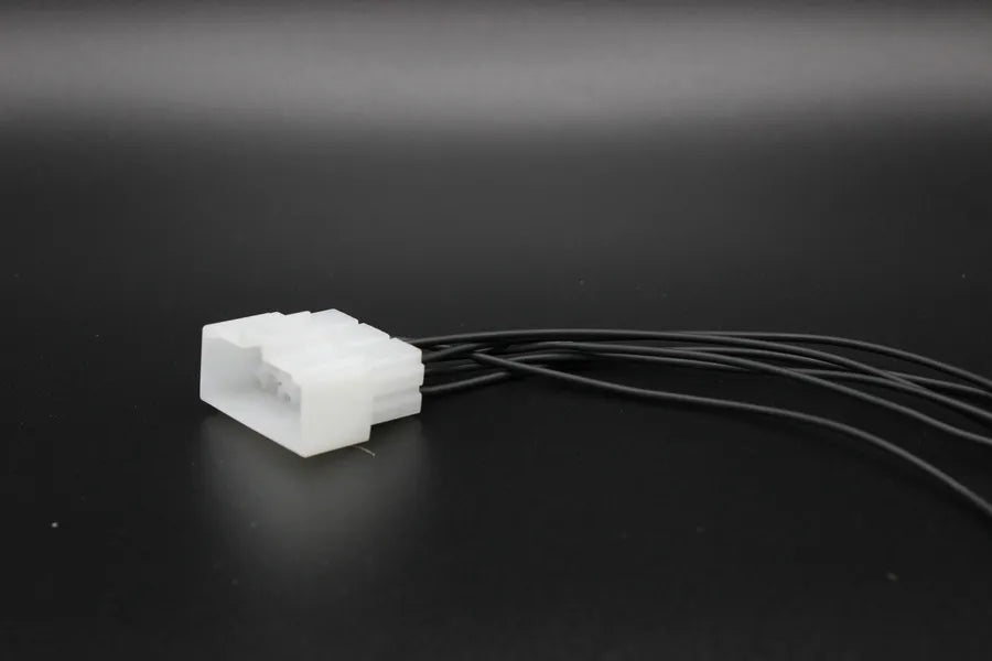 Sumitomo Male 250 Clear - 6 Terminal in Style: Flying Lead. Sumitomo 250 in Clear. These connectors are typically found in OEM applications and are available as a connector only or as a flying lead. An extra terminal is included with every connector, beca