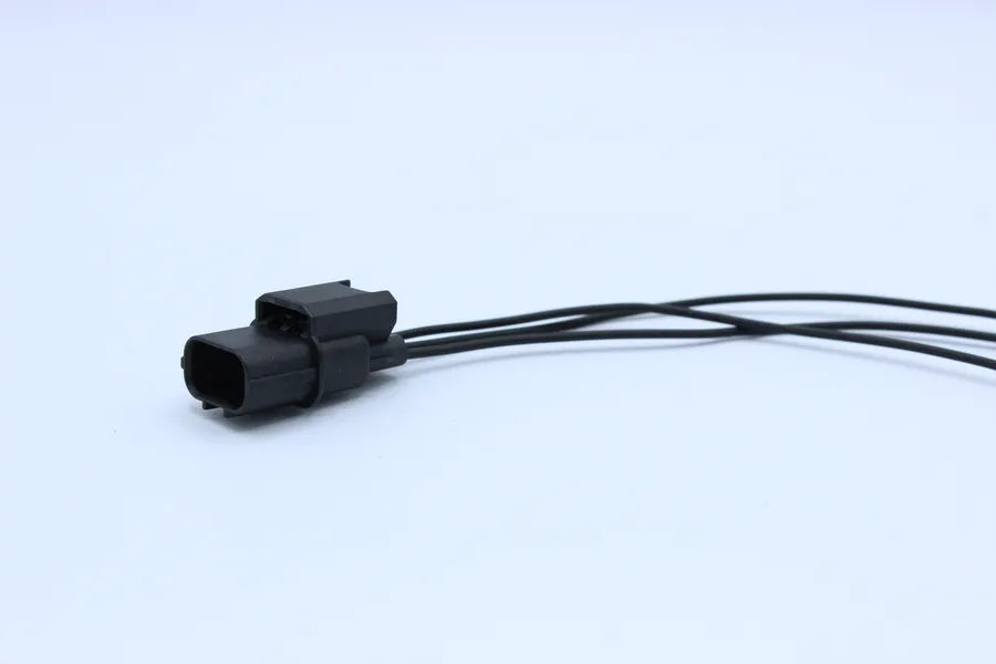 Sumitomo Male HX Black - 3 Terminal in Style: Flying Lead. Sumitomo HX in Black. These connectors are typically found in OEM applications and are available as a connector only or as a flying lead. An extra terminal is included with every connector, becaus