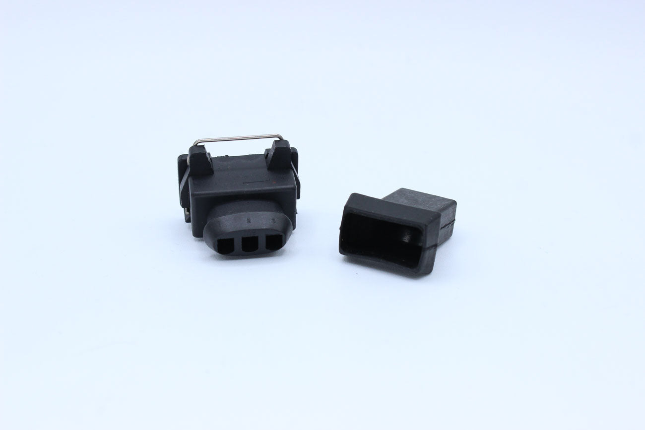 Delphi Female Timer Black - 3 Terminal in Style: Connector Only. Delphi Timer in Black. These connectors are typically found in OEM applications and are available as a connector only or as a flying lead. An extra terminal is included with every connector,