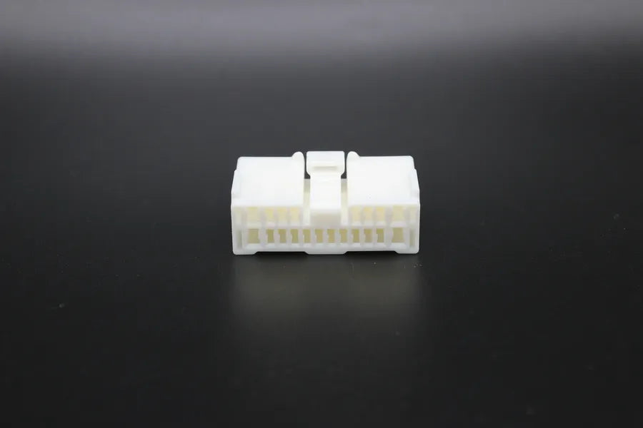 Sumitomo Female TS unsealed White Hybrid - 20 Terminal in Style: Connector Only. Sumitomo TS unsealed in White. These connectors are typically found in OEM applications and are available as a connector only or as a flying lead. An extra terminal is includ