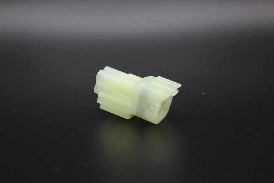 Sumitomo Male HM Clear - 4 Terminal in Style: Flying Lead. Sumitomo HM in Clear. These connectors are typically found in OEM applications and are available as a connector only or as a flying lead. An extra terminal is included with every connector, becaus