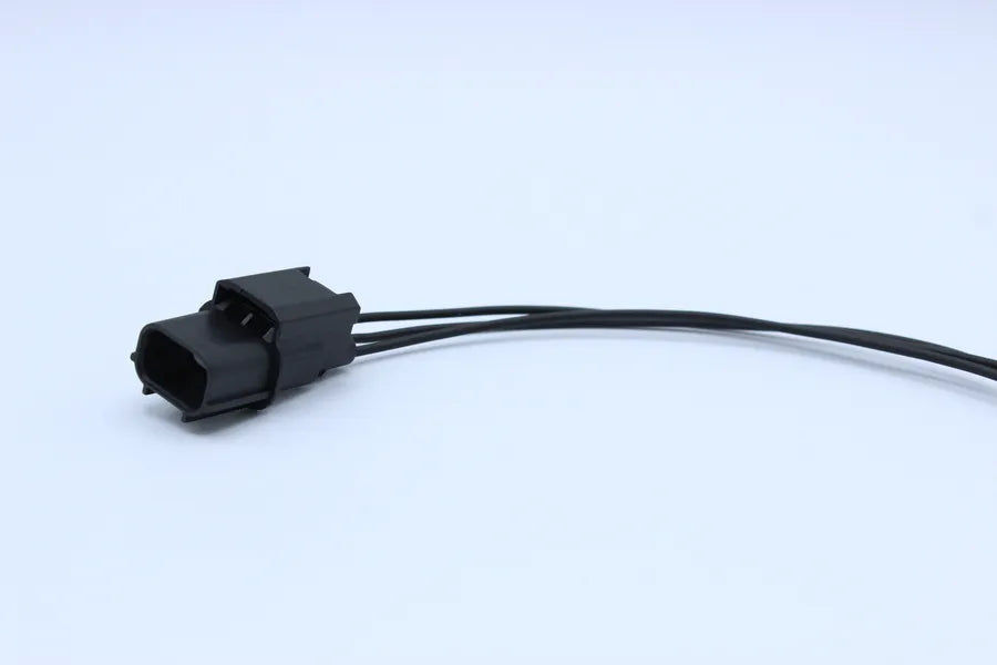 Sumitomo Male HV Black - 3 Terminal in Style: Flying Lead. Sumitomo HV in Black. These connectors are typically found in OEM applications and are available as a connector only or as a flying lead. An extra terminal is included with every connector, becaus