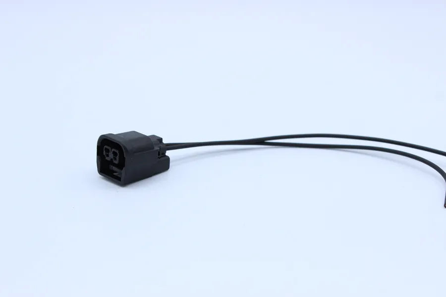 Sumitomo Female HX Black tab width 1.5 - 2 Terminal in Style: Flying Lead. Sumitomo HX in Black. These connectors are typically found in OEM applications and are available as a connector only or as a flying lead. An extra terminal is included with every c