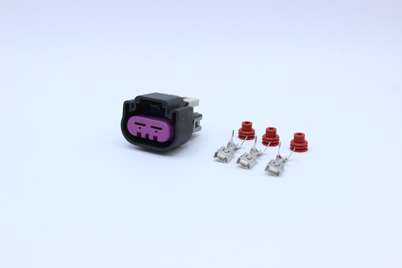 Delphi Female GT630 Black - 2 Terminal in Style: Flying Lead. Delphi GT630 in Black. These connectors are typically found in OEM applications and are available as a connector only or as a flying lead. An extra terminal is included with every connector, be