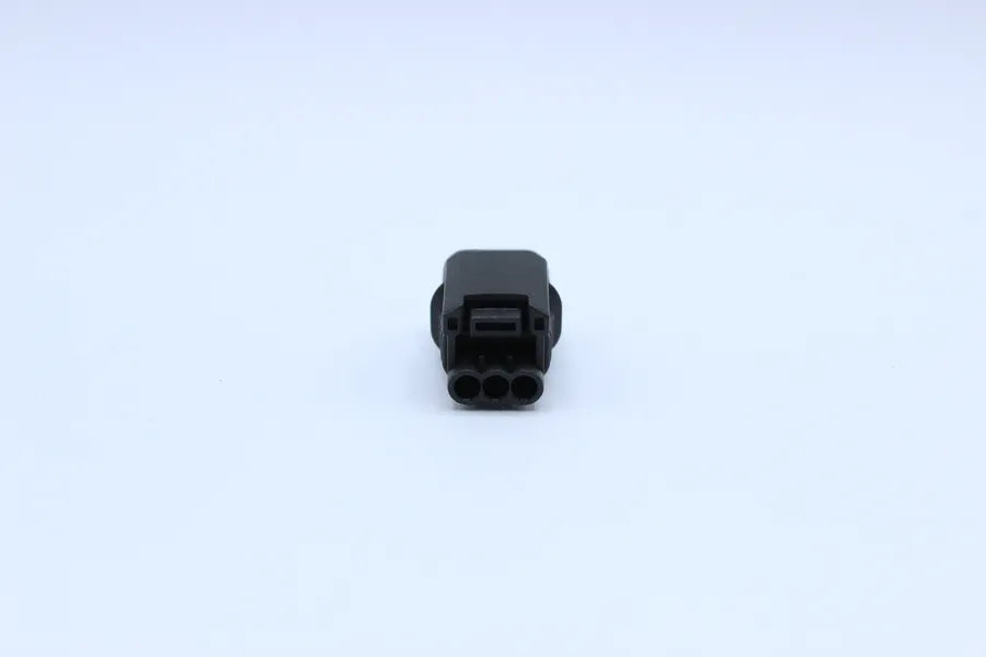 Sumitomo Male HV Black - 3 Terminal in Style: Flying Lead. Sumitomo HV in Black. These connectors are typically found in OEM applications and are available as a connector only or as a flying lead. An extra terminal is included with every connector, becaus
