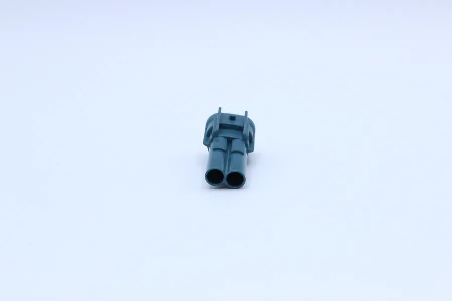 Sumitomo Male TS Blue - 2 Terminal in Style: Connector Only. Sumitomo TS in Blue. These connectors are typically found in OEM applications and are available as a connector only or as a flying lead. An extra terminal is included with every connector, becau