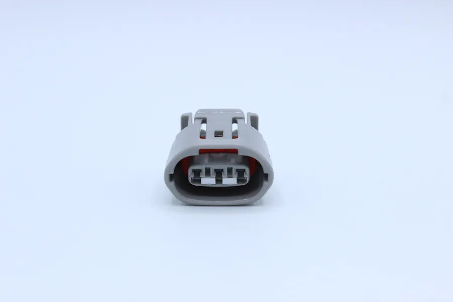 Sumitomo Female TS Gray - 3 Terminal in Style: Flying Lead. Sumitomo TS in Gray. These connectors are typically found in OEM applications and are available as a connector only or as a flying lead. An extra terminal is included with every connector, becaus