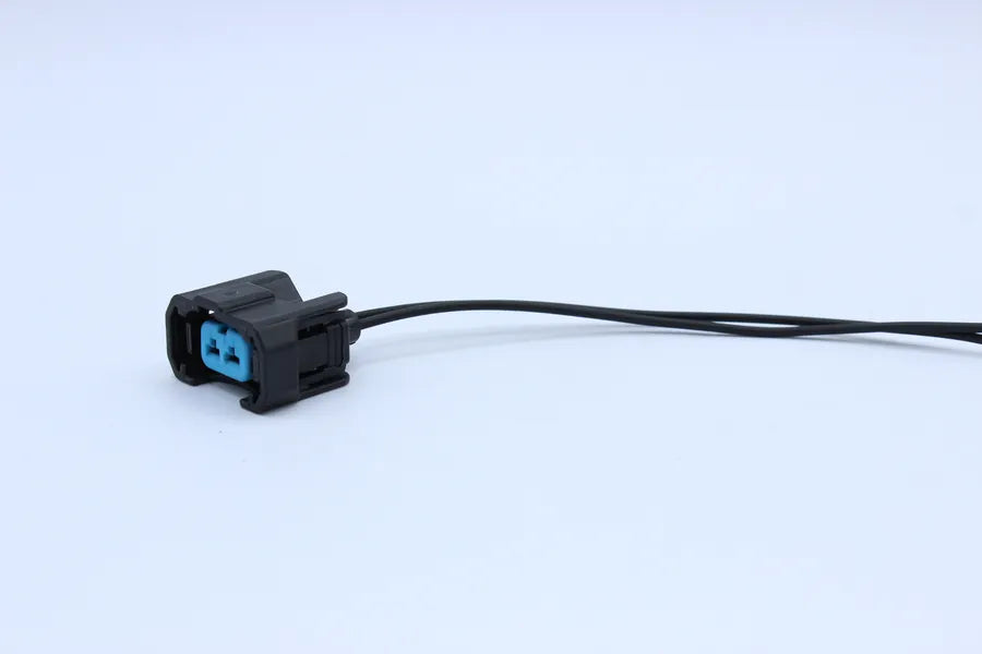 Sumitomo Female HX090 Black - 2 Terminal in Style: Flying Lead. Sumitomo HX090 in Black. These connectors are typically found in OEM applications and are available as a connector only or as a flying lead. An extra terminal is included with every connector