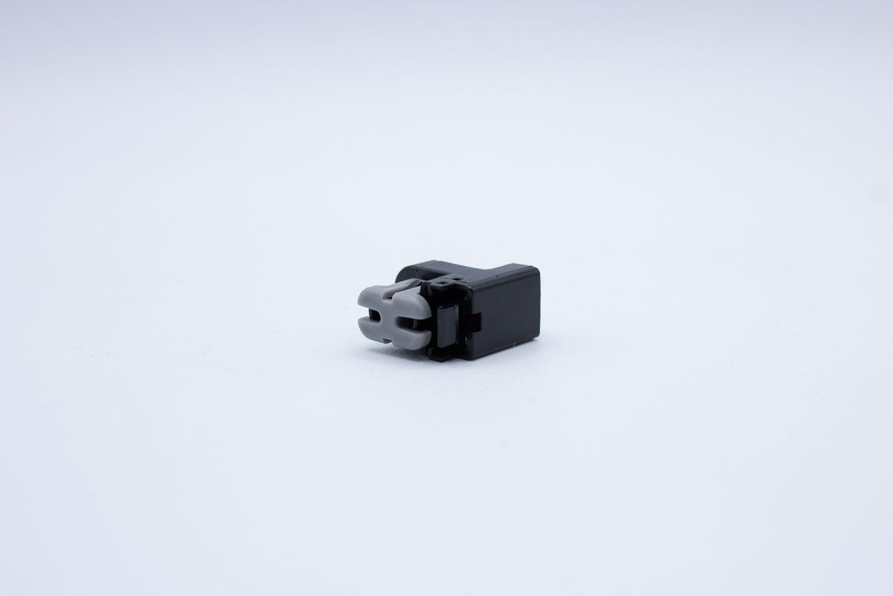 Delphi Female Micro Pack 0.64 Black - 2 Terminal in Style: Flying Lead. Delphi Micro Pack 0.64 in Black. These connectors are typically found in OEM applications and are available as a connector only or as a flying lead. An extra terminal is included with